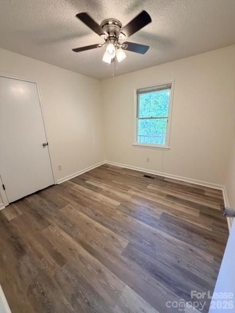 422 Greenlea Circle - Photo 3
