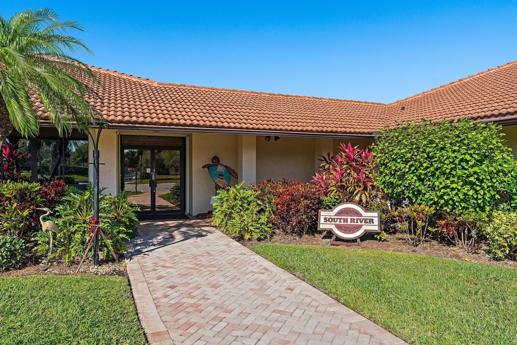 671 Sw South River Drive - Photo 33