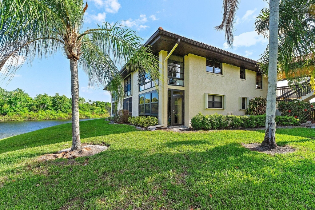 671 Sw South River Drive - Photo 30