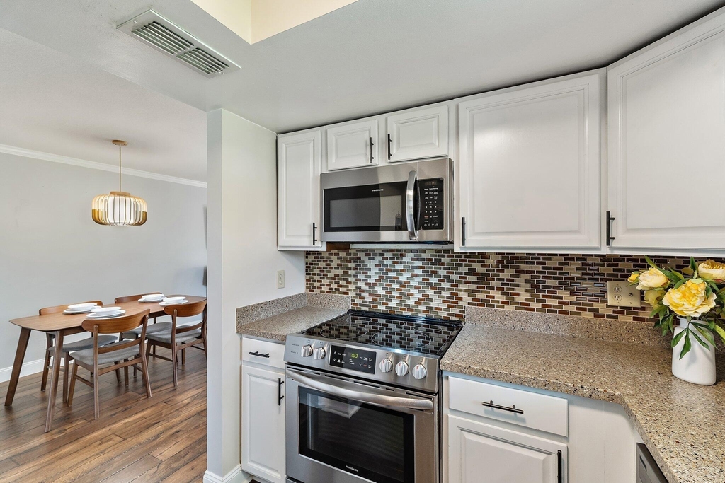 671 Sw South River Drive - Photo 15