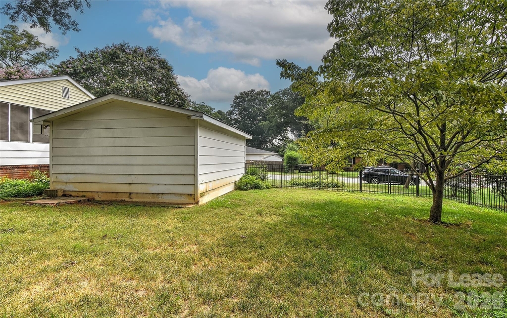 420 Seneca Place - Photo 41