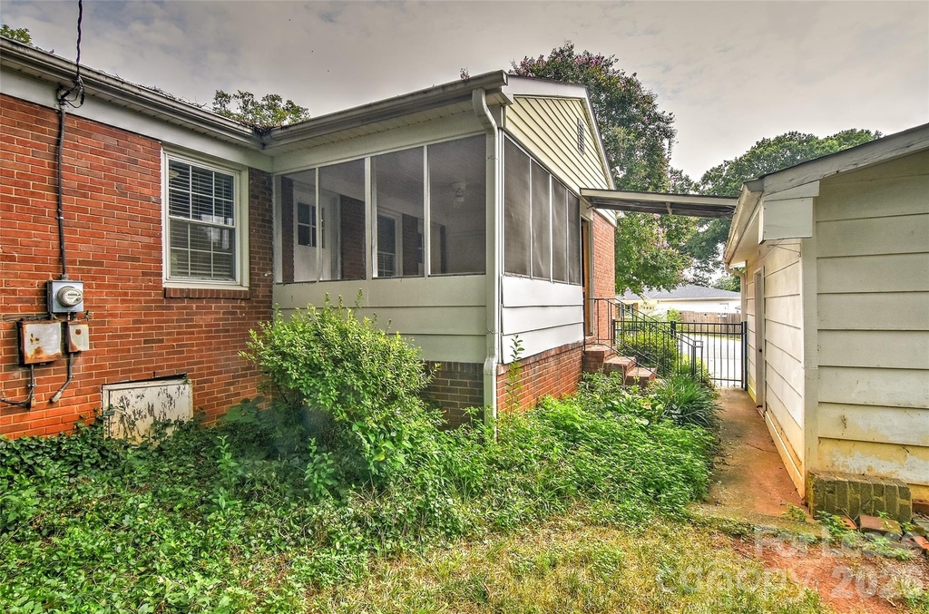 420 Seneca Place - Photo 42