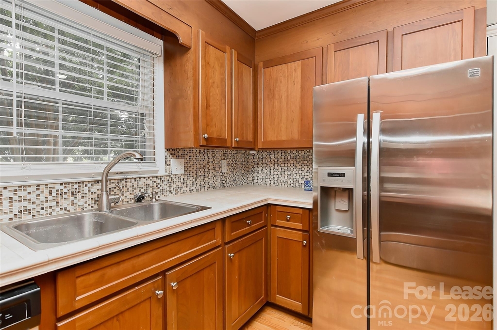 420 Seneca Place - Photo 12
