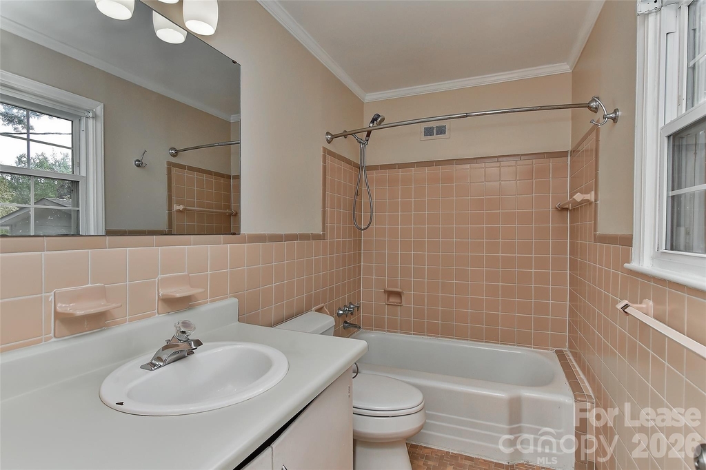 420 Seneca Place - Photo 19