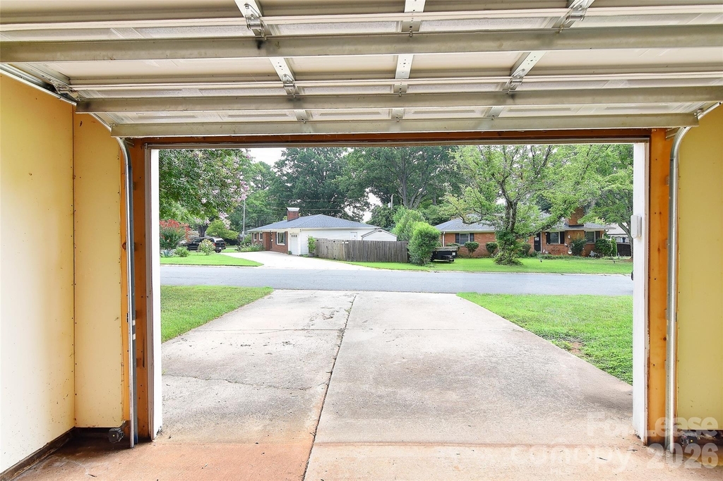 420 Seneca Place - Photo 33