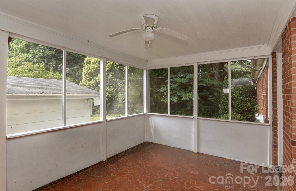 420 Seneca Place - Photo 26