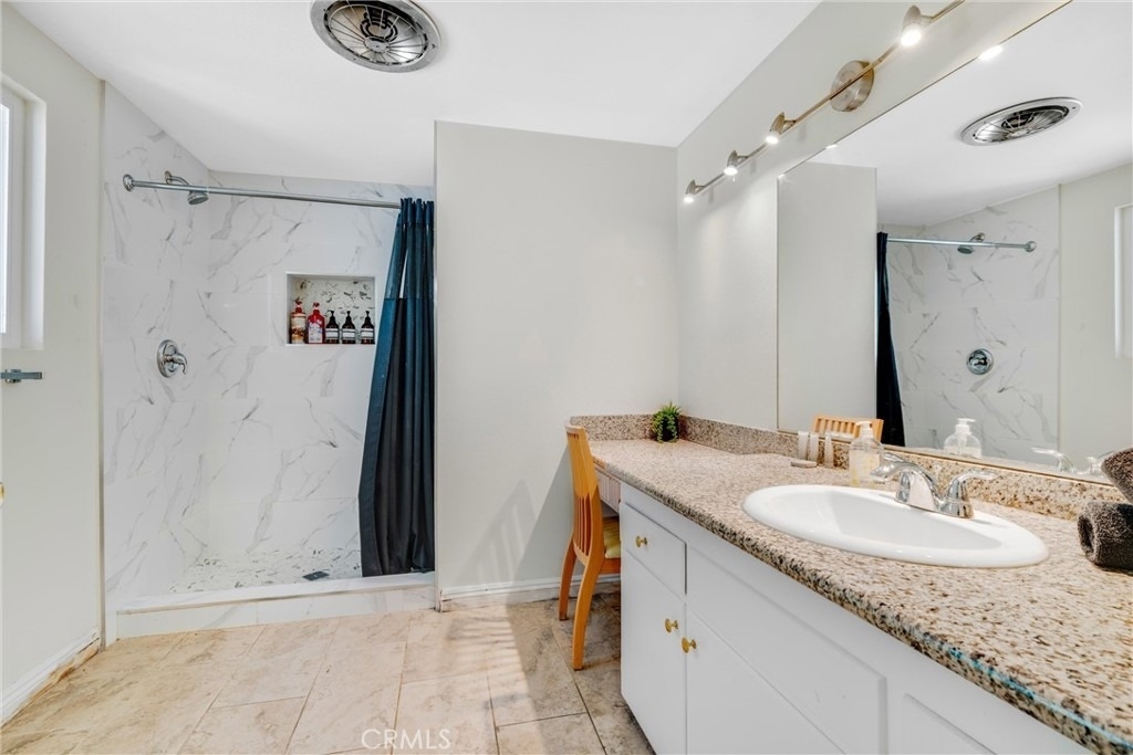 5400 Nagle Avenue - Photo 26