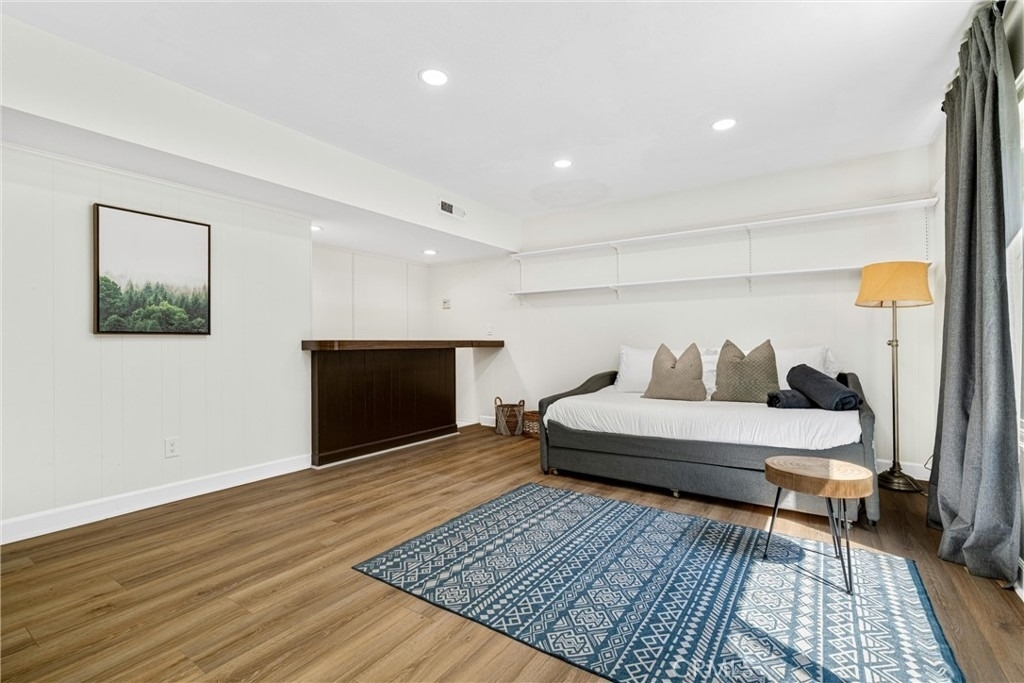 5400 Nagle Avenue - Photo 18