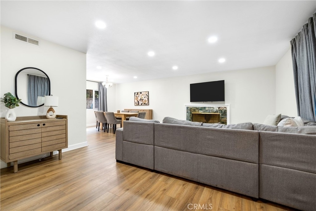 5400 Nagle Avenue - Photo 3