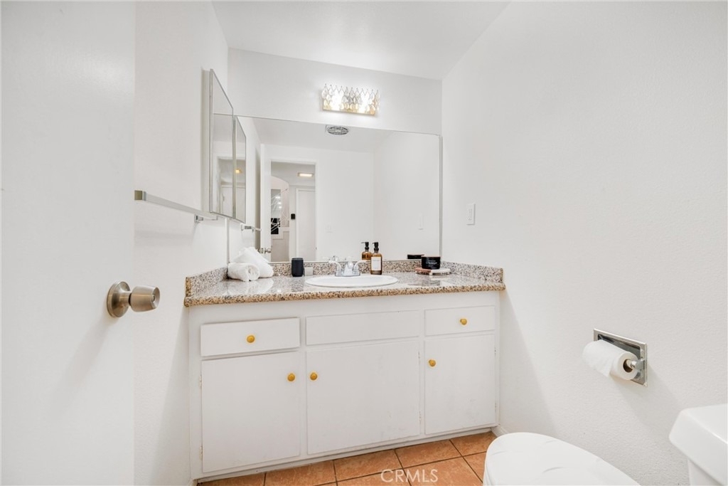 5400 Nagle Avenue - Photo 16