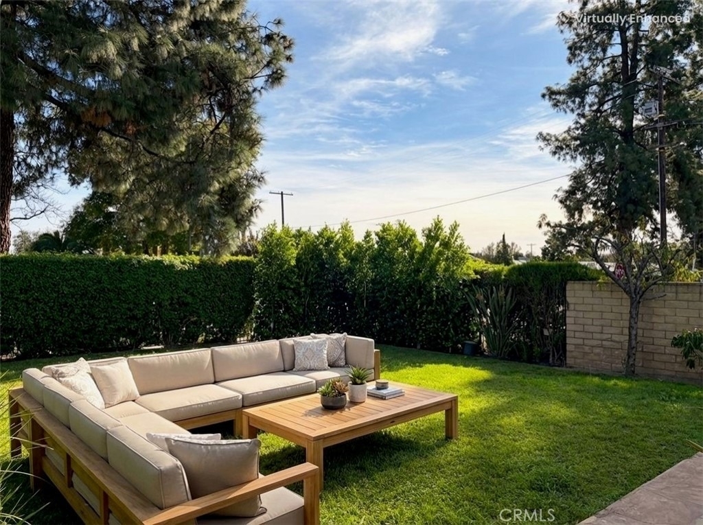 7101 Fallbrook Avenue - Photo 19