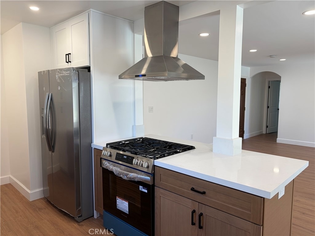 7101 Fallbrook Avenue - Photo 2