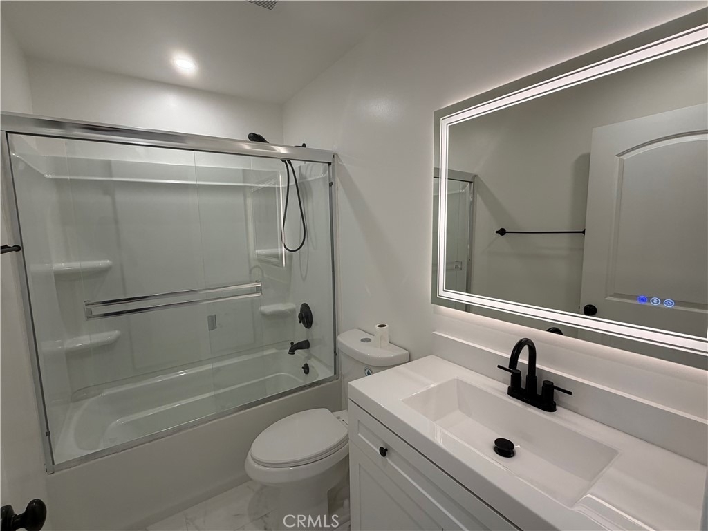 7101 Fallbrook Avenue - Photo 9