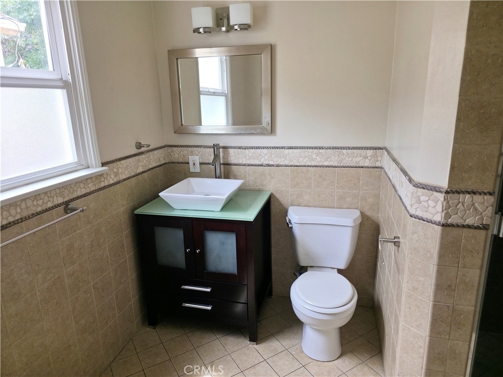 5339 Veloz Avenue - Photo 15