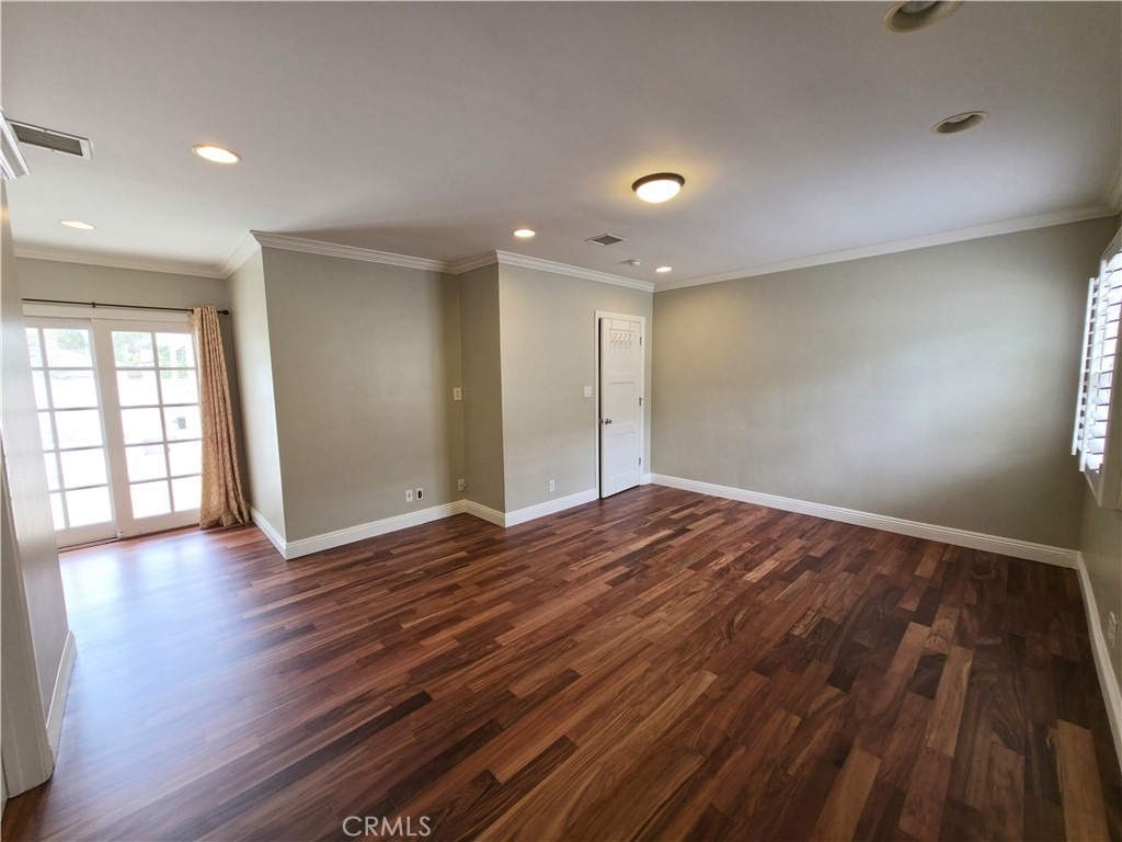 5339 Veloz Avenue - Photo 17