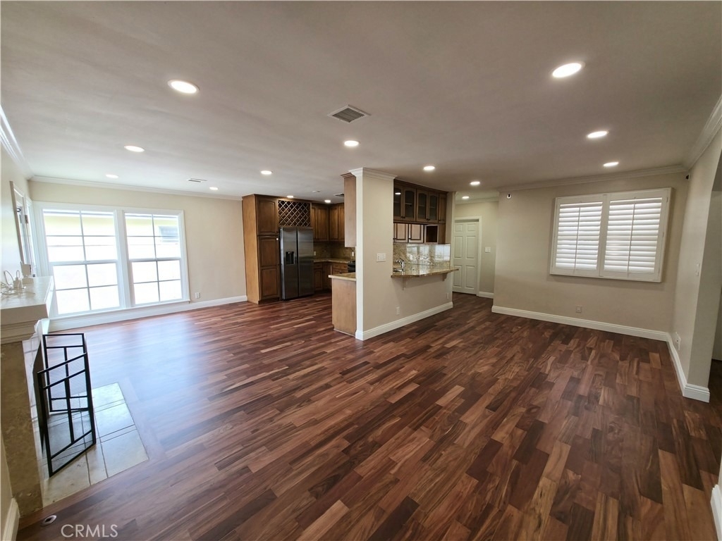 5339 Veloz Avenue - Photo 8