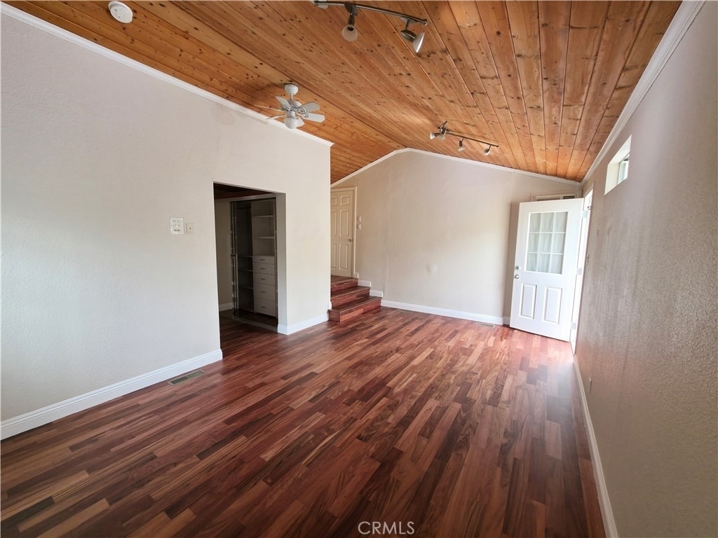 5339 Veloz Avenue - Photo 28
