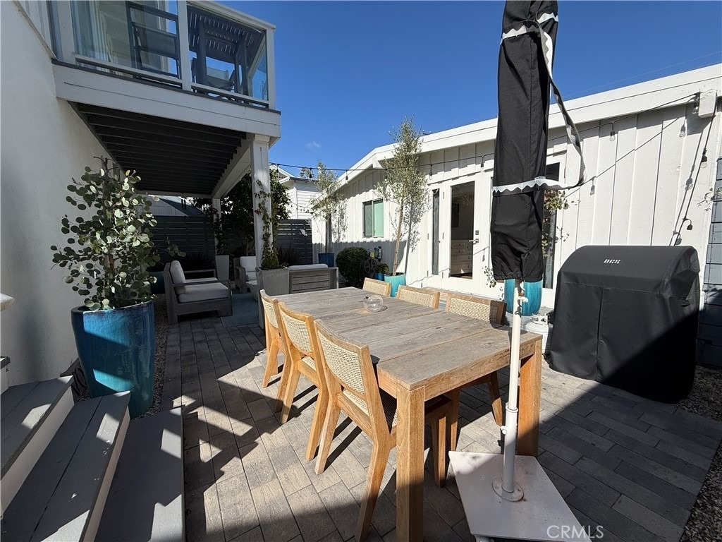 234 La Brea - Photo 3