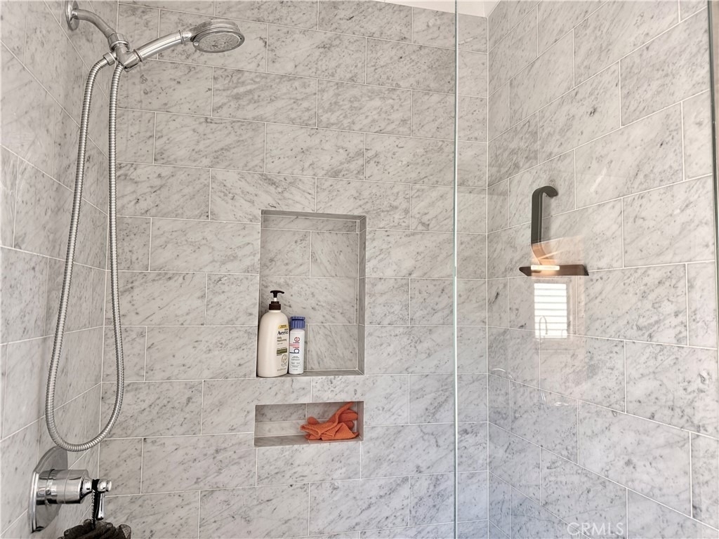 234 La Brea - Photo 26
