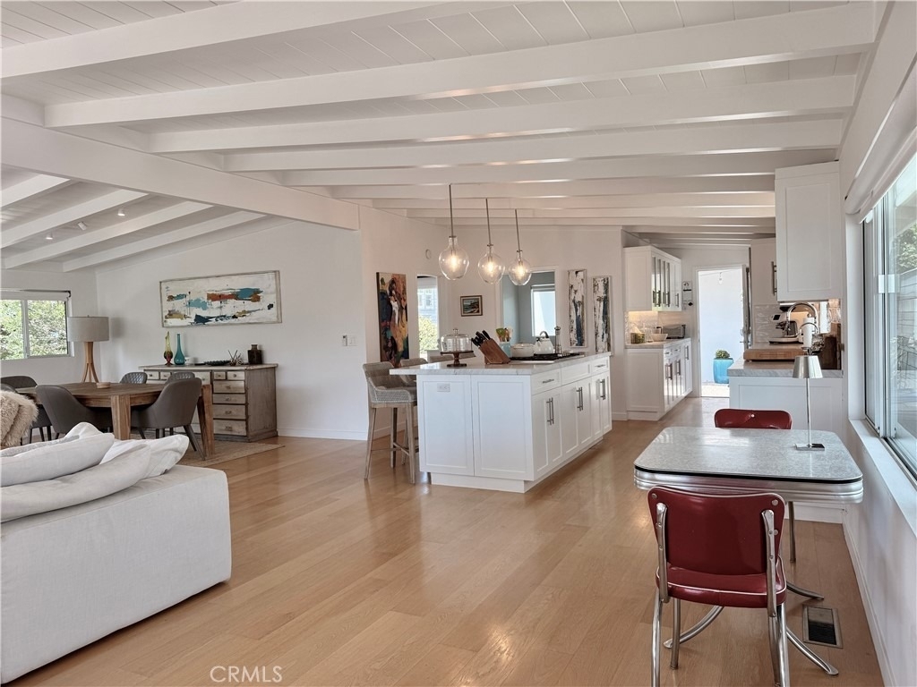 234 La Brea - Photo 22