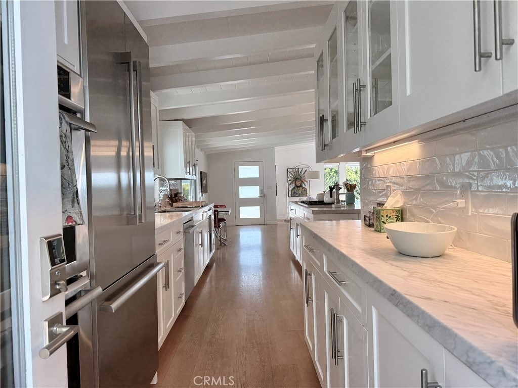 234 La Brea - Photo 24