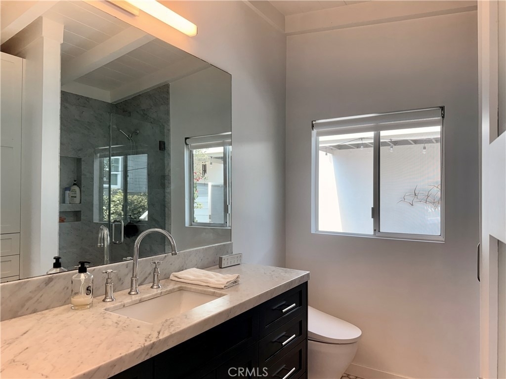 234 La Brea - Photo 27