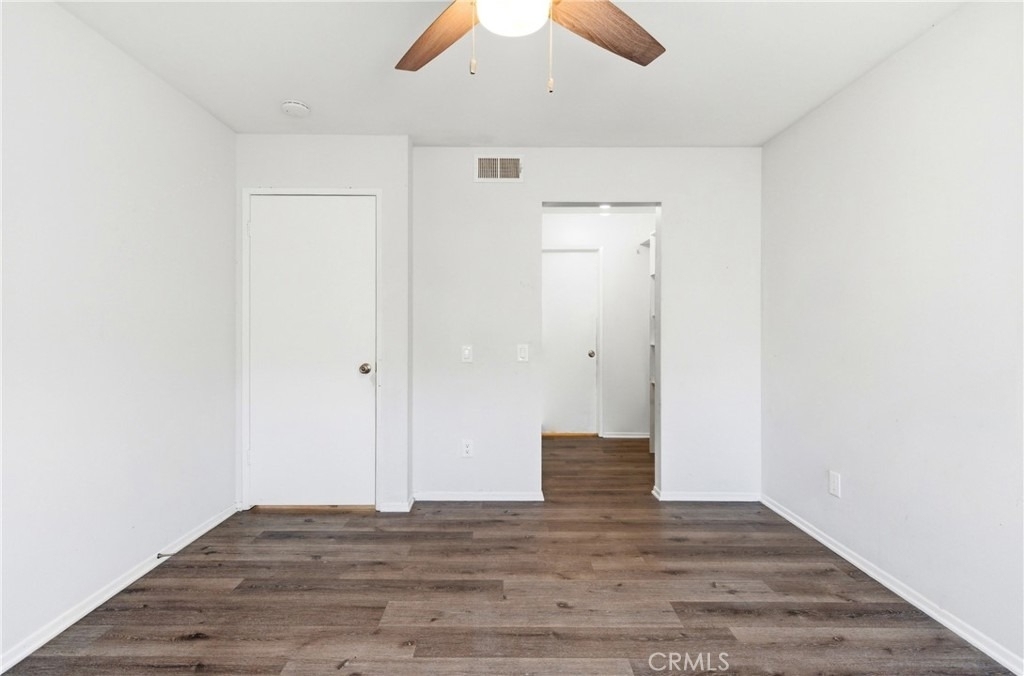 18209 Sierra Highway - Photo 28