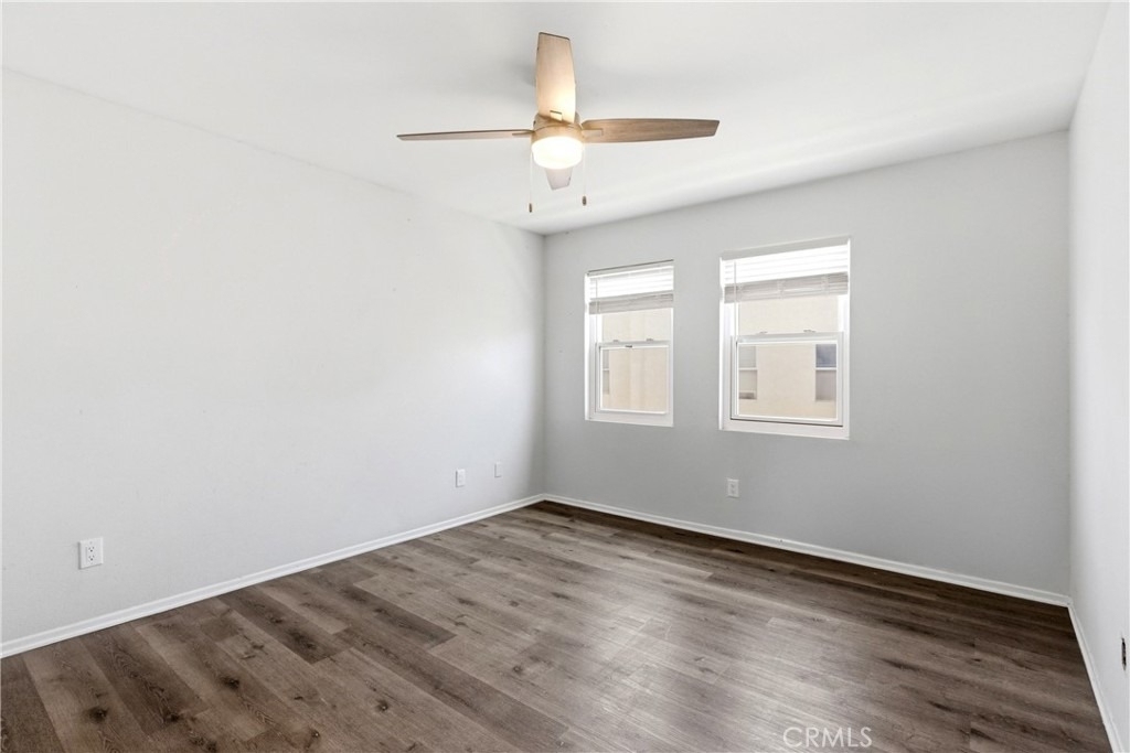 18209 Sierra Highway - Photo 27
