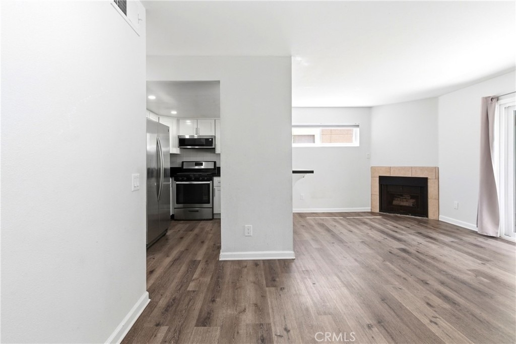 18209 Sierra Highway - Photo 17