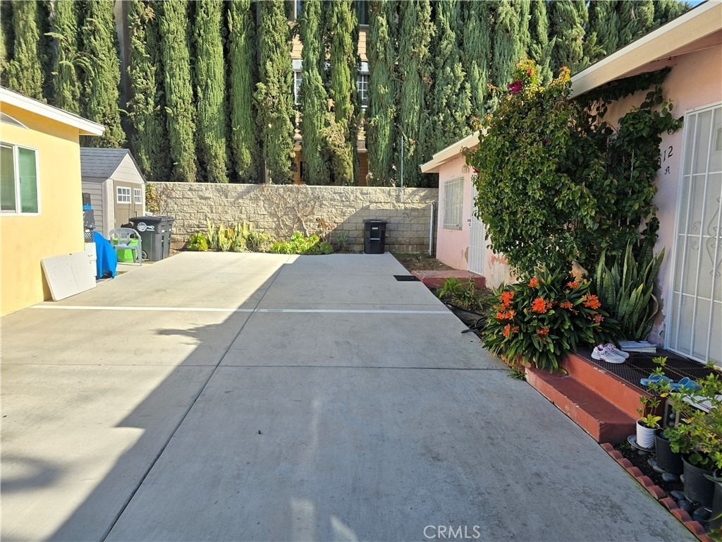 1012 Davis Avenue - Photo 0