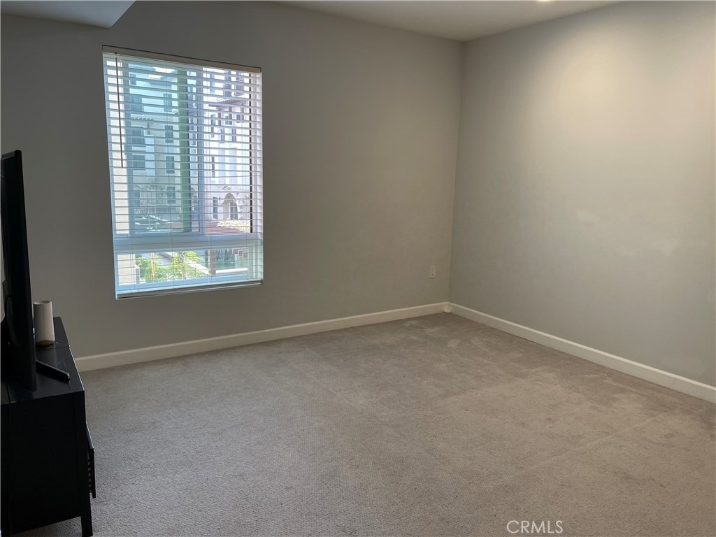28 N 3rd - Photo 2