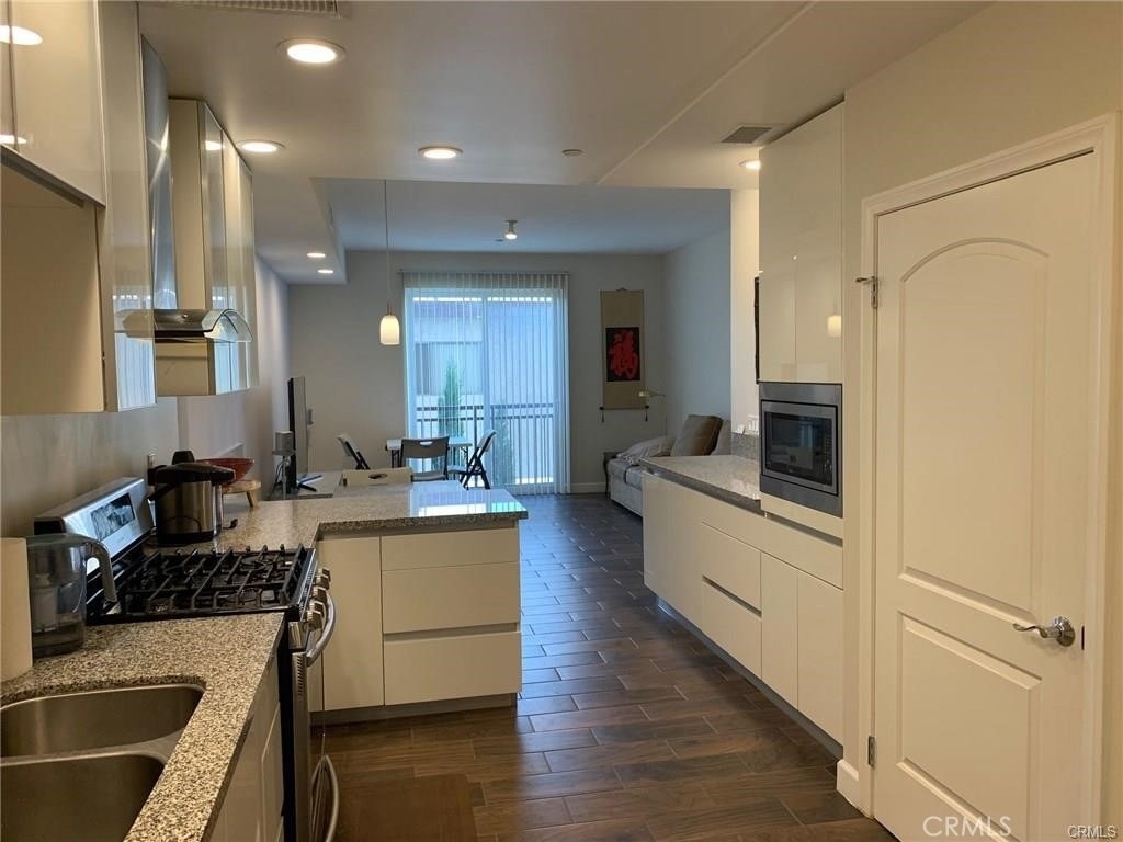 28 N 3rd - Photo 8