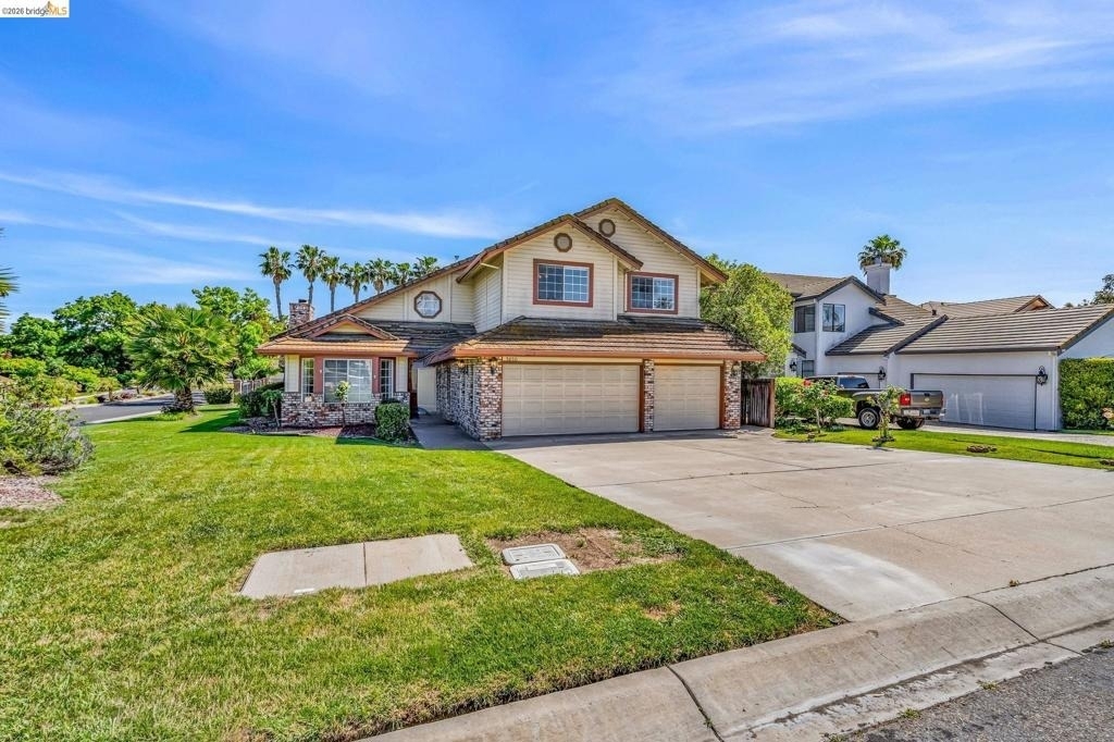 5650 Edgeview Dr - Photo 1