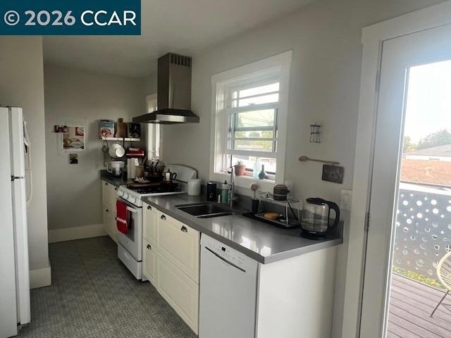 1325 Hopkins St - Photo 3