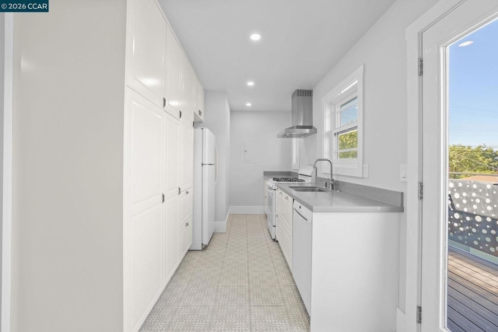 1325 Hopkins St - Photo 15
