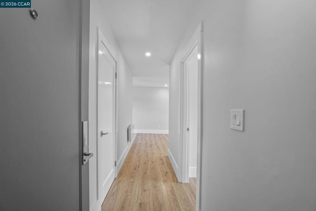 1325 Hopkins St - Photo 3