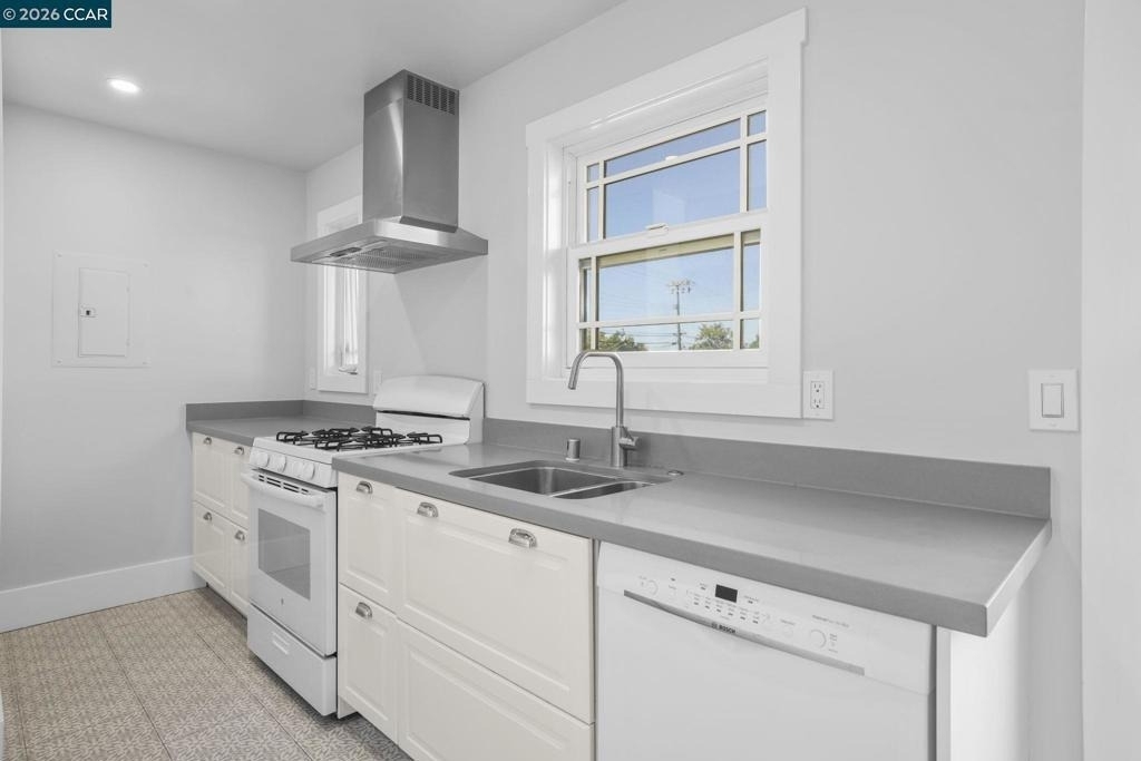 1325 Hopkins St - Photo 17