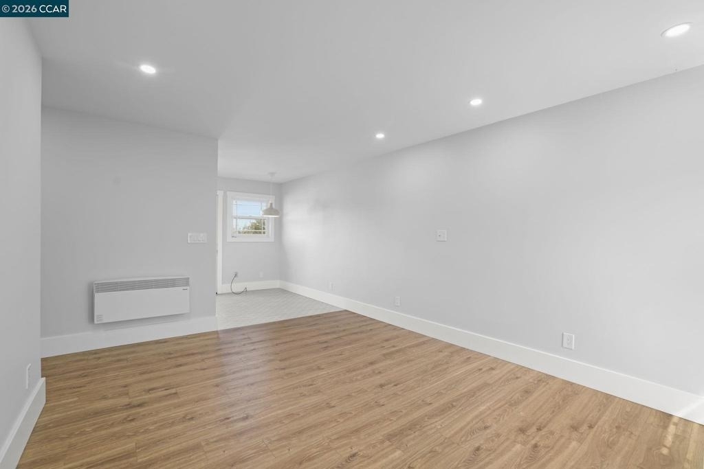1325 Hopkins St - Photo 14