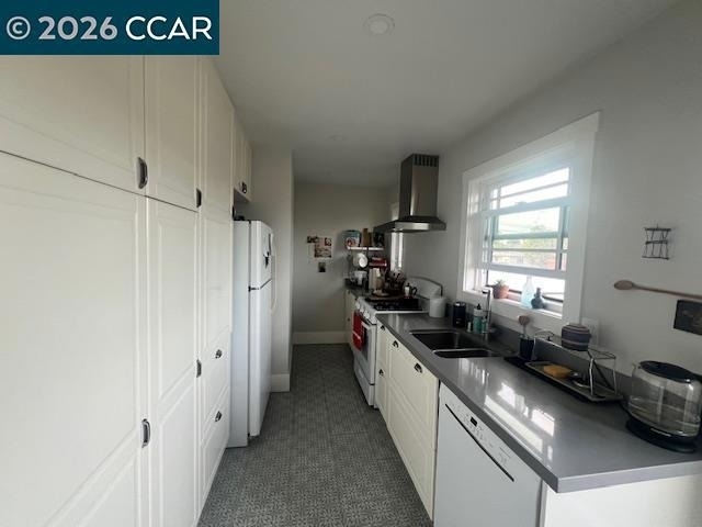 1325 Hopkins St - Photo 2