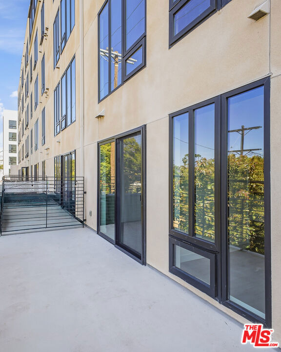 10700 Tabor Street - Photo 8