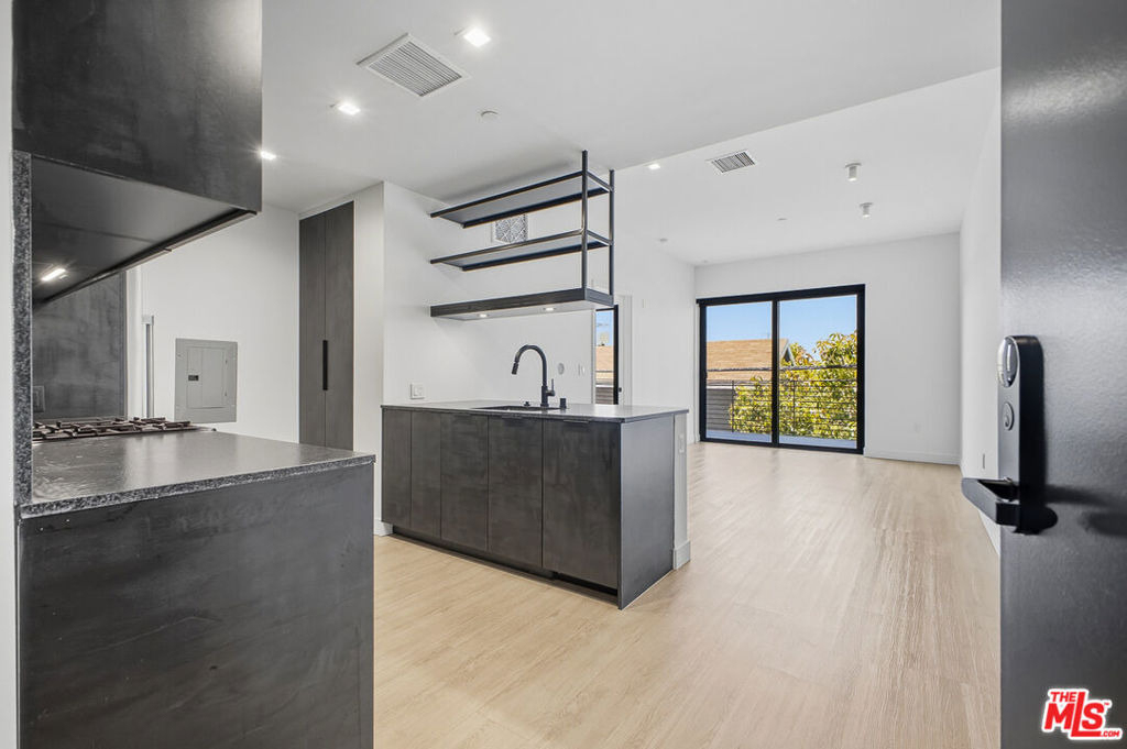 10700 Tabor Street - Photo 0