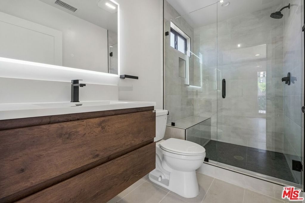 6521 Homewood Avenue - Photo 10