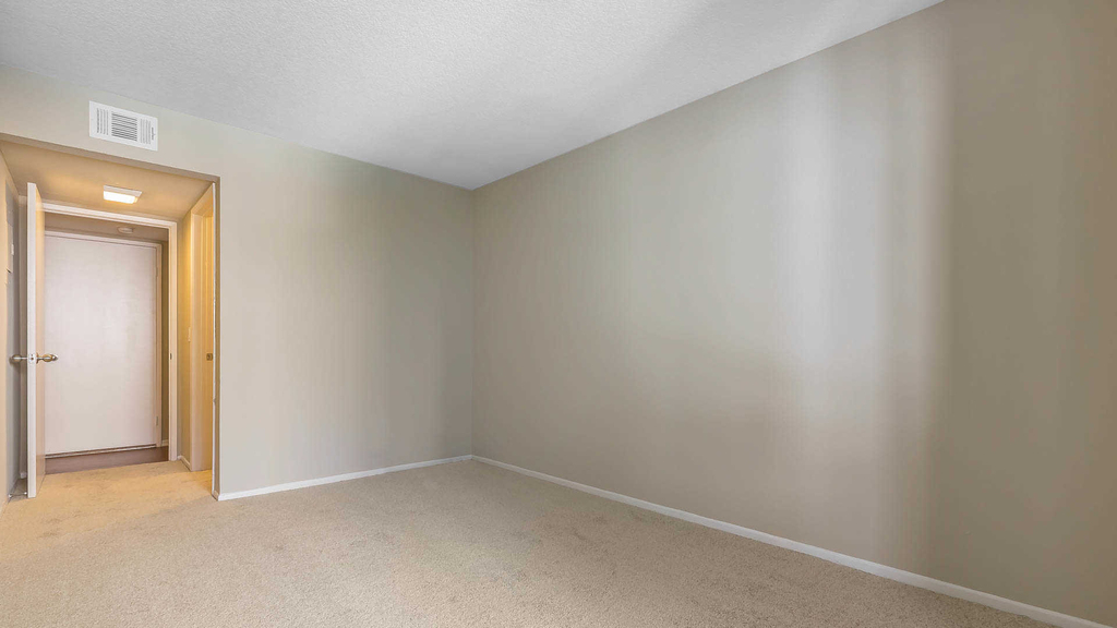 1710 N Fuller Ave - Photo 29