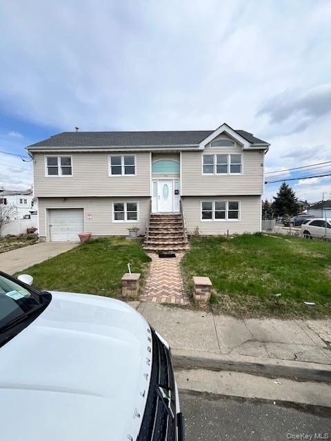 94 Roger Avenue - Photo 0