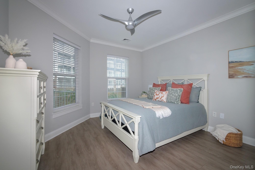 75 E Hoffman Avenue - Photo 12