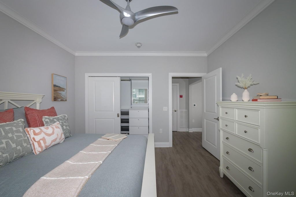 75 E Hoffman Avenue - Photo 13