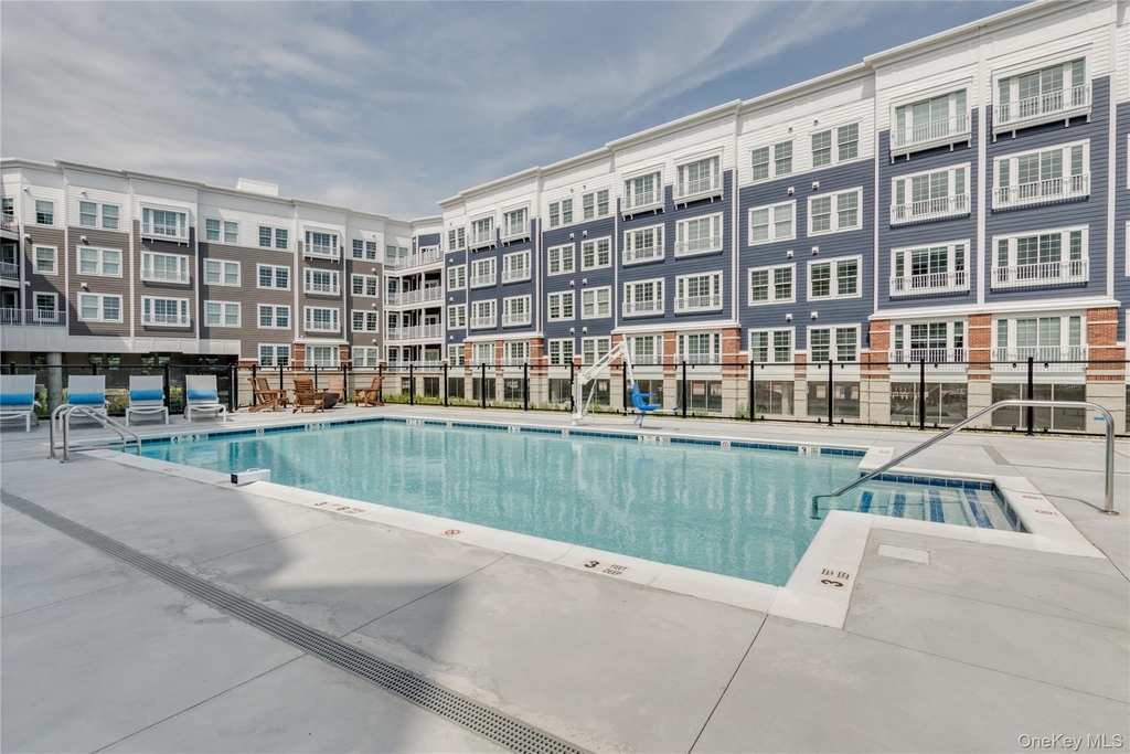 75 E Hoffman Avenue - Photo 6