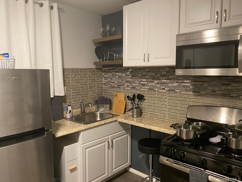 149-65 257 Street - Photo 7