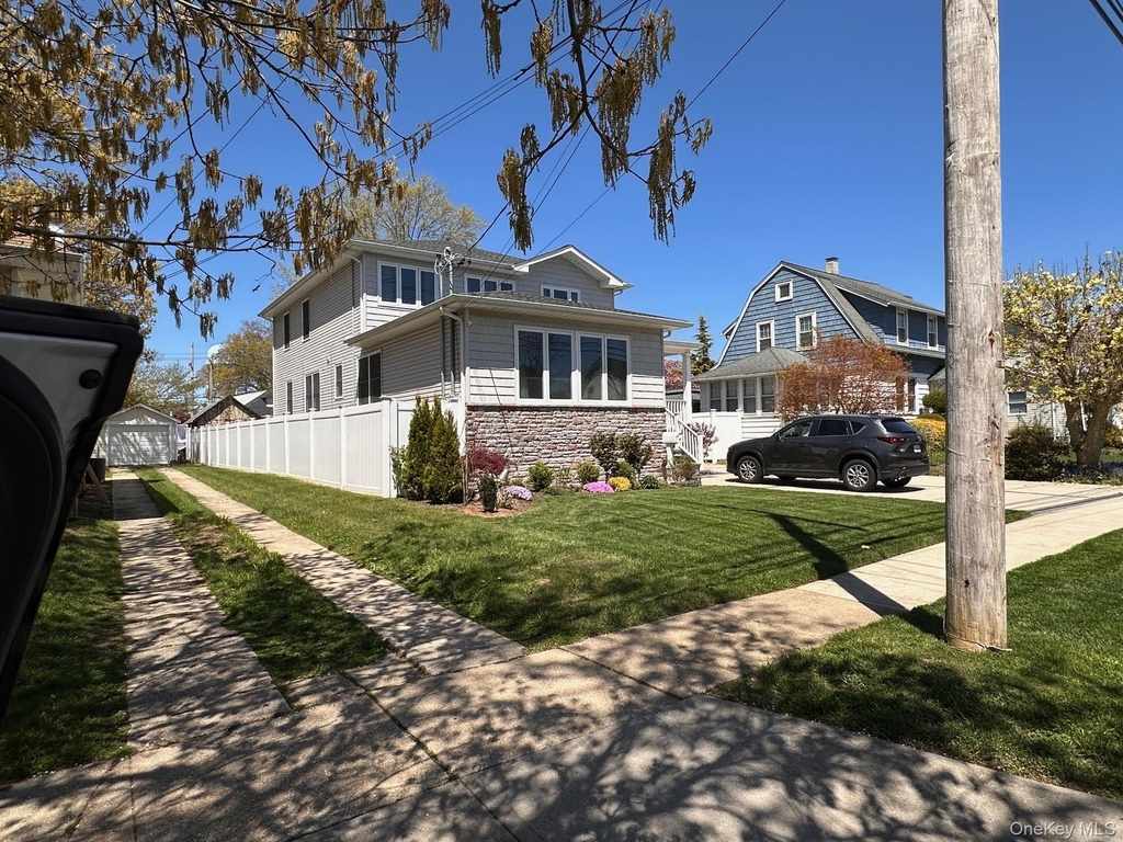 84 Commonwealth Avenue - Photo 0