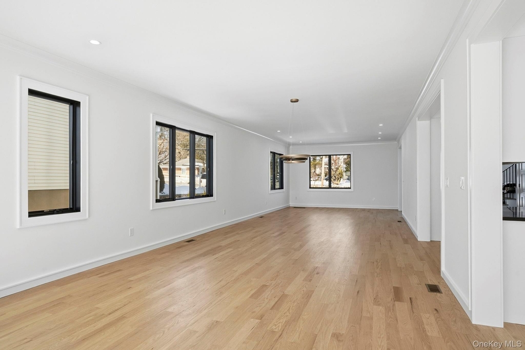31 Gedney Way - Photo 11